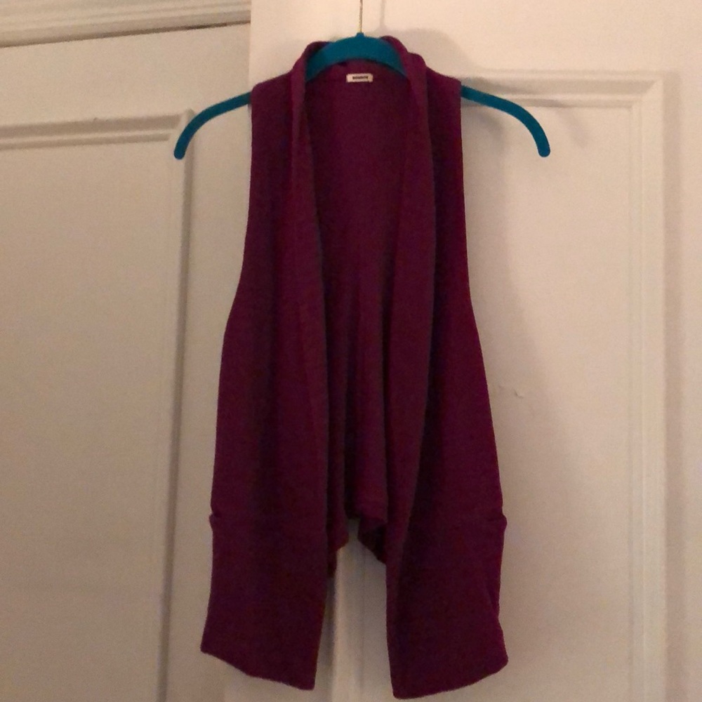 Monrow cotton textured vest size M